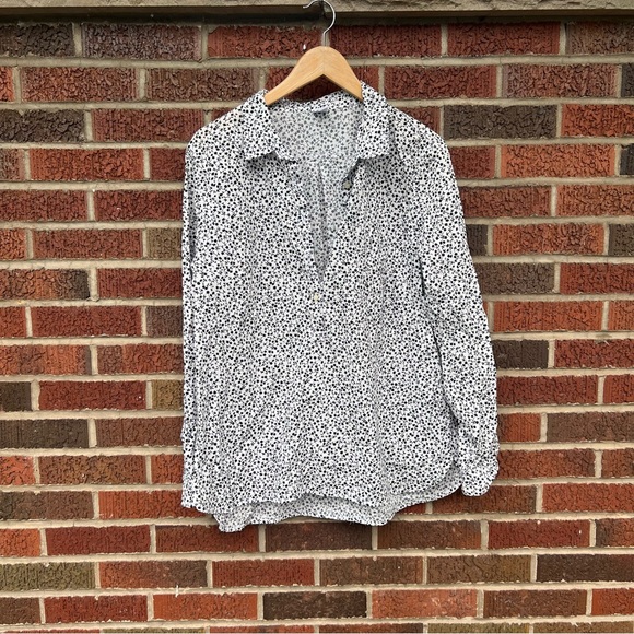 GAP White and Black Floral Collared Button Down Dress Shirt Top - Picture 1 of 4